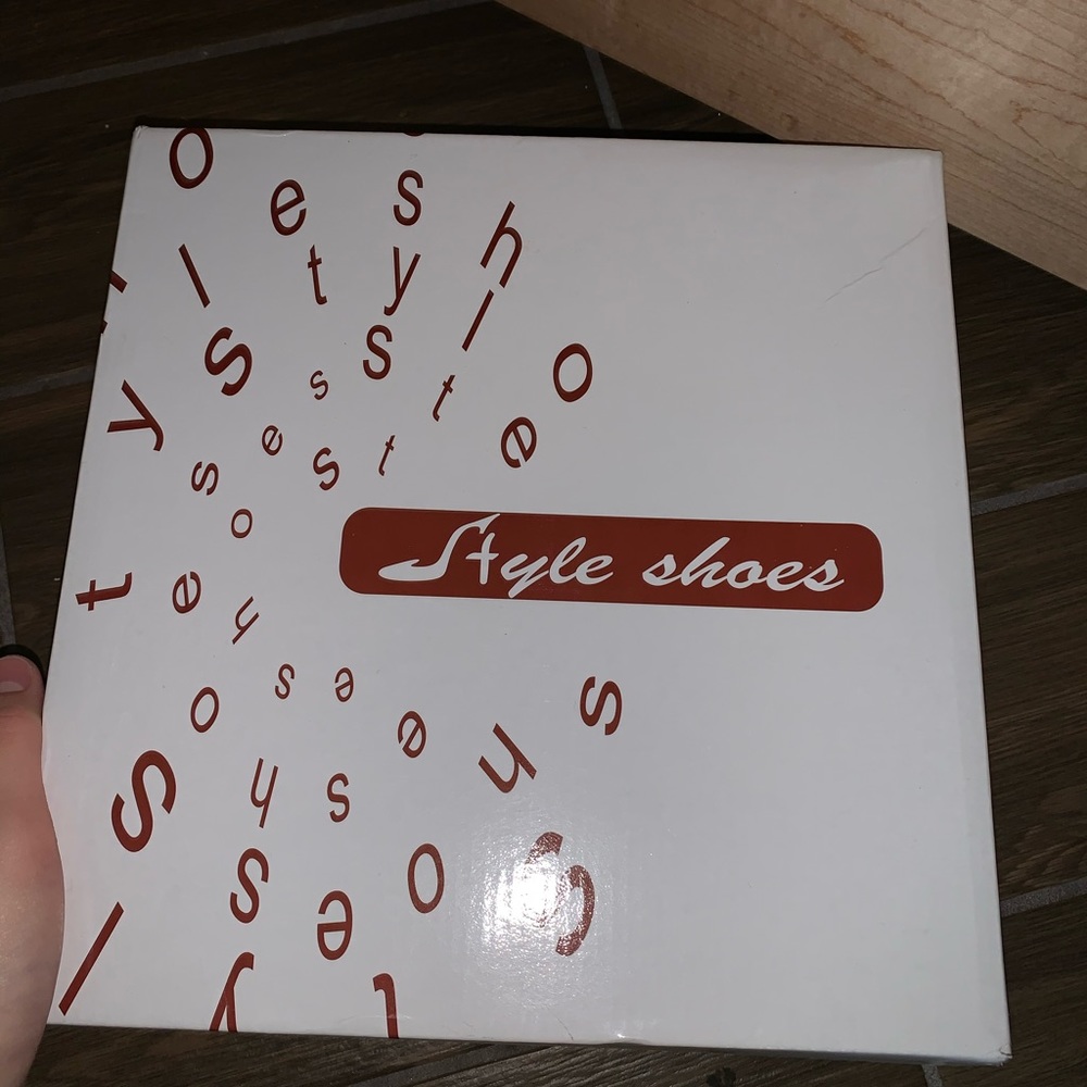 BLACK PU SQUARE HEEL & TOE ANKLE BOOTS